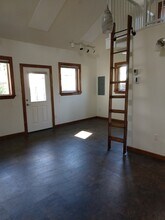 1609b NE 117th St in Seattle, WA - Building Photo - Building Photo