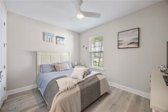 8110 Calle Canovas St in Naples, FL - Foto de edificio - Building Photo