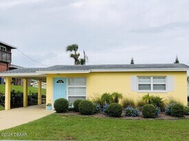 828 26th Ave in New Smyrna Beach, FL - Building Photo