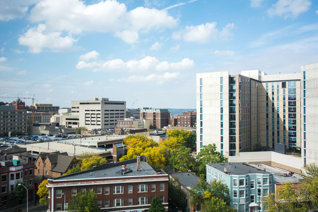 LaCiel in Madison, WI - Building Photo - Building Photo