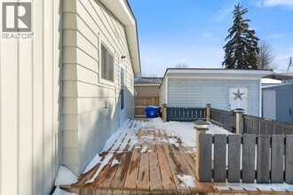 1752 Erie Ave in Amherstburg, ON - Building Photo - Building Photo