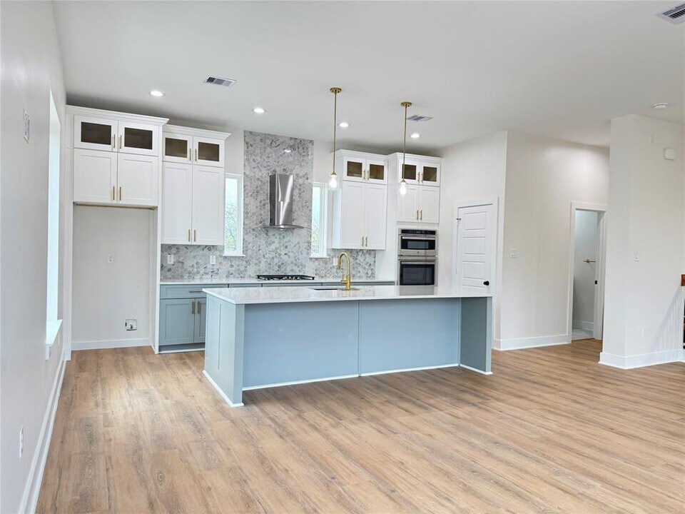 1307 71st St in Houston, TX - Building Photo