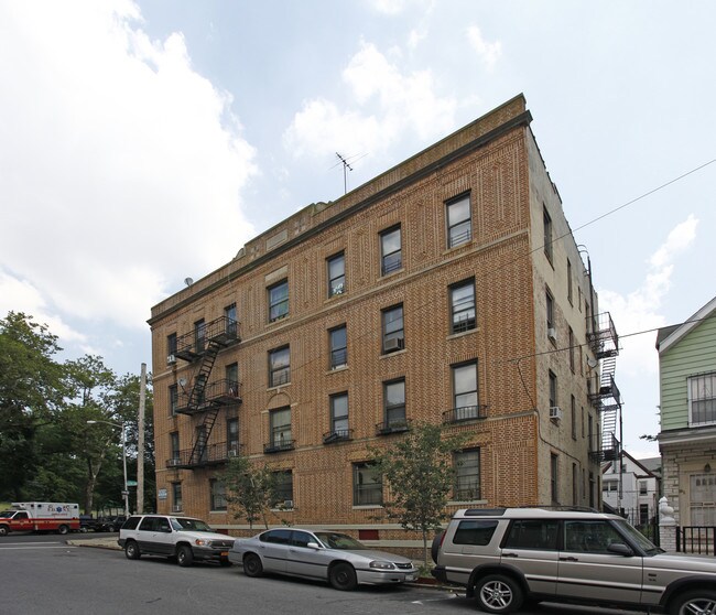 Highland View in Brooklyn, NY - Foto de edificio - Building Photo