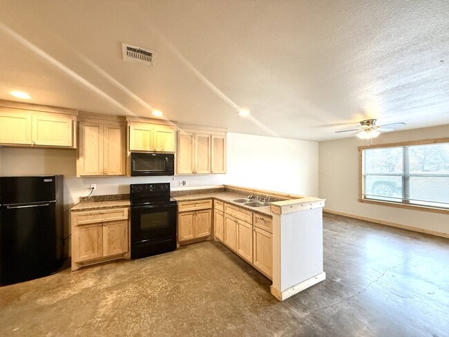 11953 Sandpiper Rd in Thackerville, OK - Building Photo - Building Photo