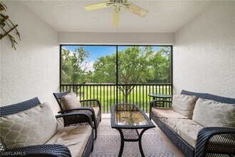 11051 Corsia Trieste Way in Bonita Springs, FL - Foto de edificio - Building Photo