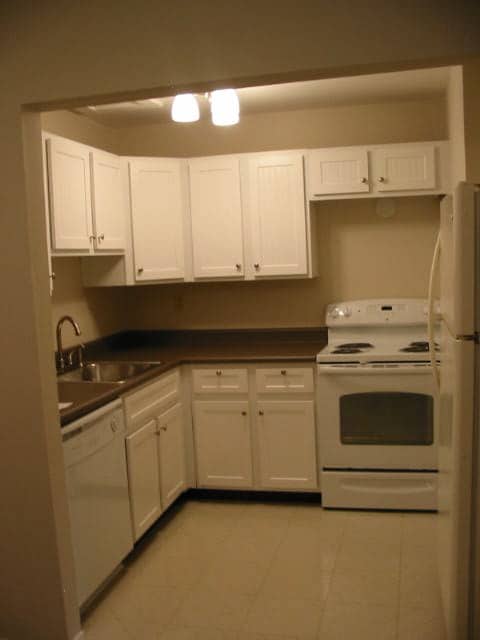 4909 Crooks Rd, Unit C2 in Royal Oak, MI - Building Photo - Building Photo