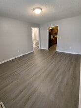 211 N Patton St in Florence, AL - Building Photo - Building Photo