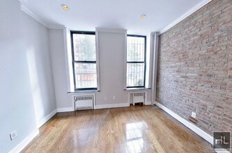 E 50TH ST. in New York, NY - Foto de edificio - Building Photo