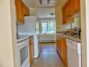 307 Garland St-Unit -2 in Bangor, ME - Building Photo - Building Photo