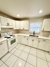 3880 Woodside Dr in Coral Springs, FL - Building Photo - Building Photo
