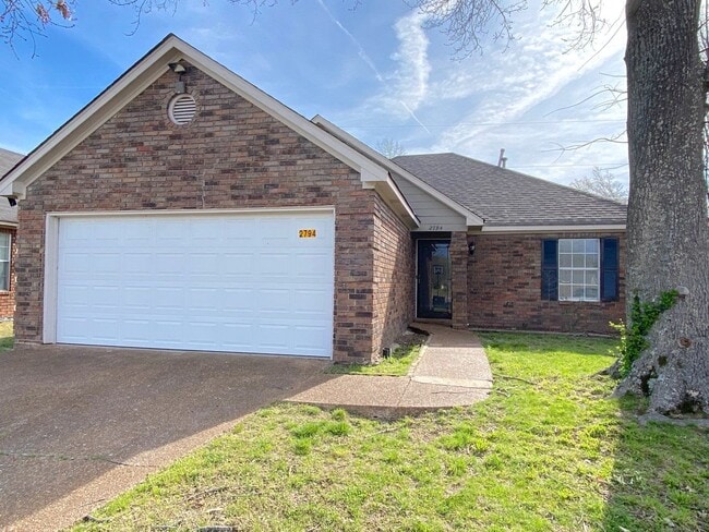 property at 2794 Laura Cir E