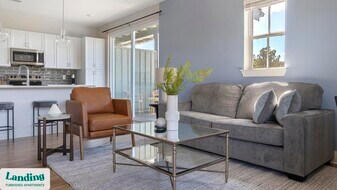 1000 Forestview Dr in Oakwood, GA - Building Photo