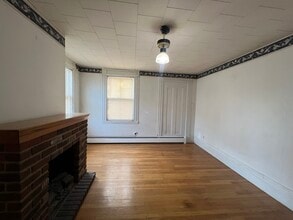 74 Otis St, Unit 2 in Cambridge, MA - Building Photo - Building Photo