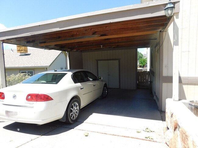 2422 1/2 Hidden Valley Dr in Grand Junction, CO - Building Photo - Building Photo