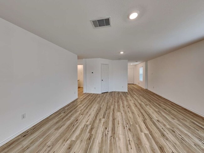 24139 Mustang Run Dr