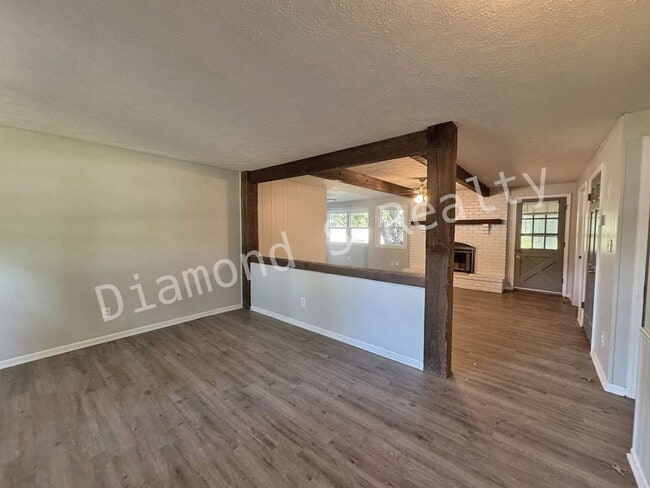 1417 W Berkeley St in Springfield, MO - Building Photo - Building Photo