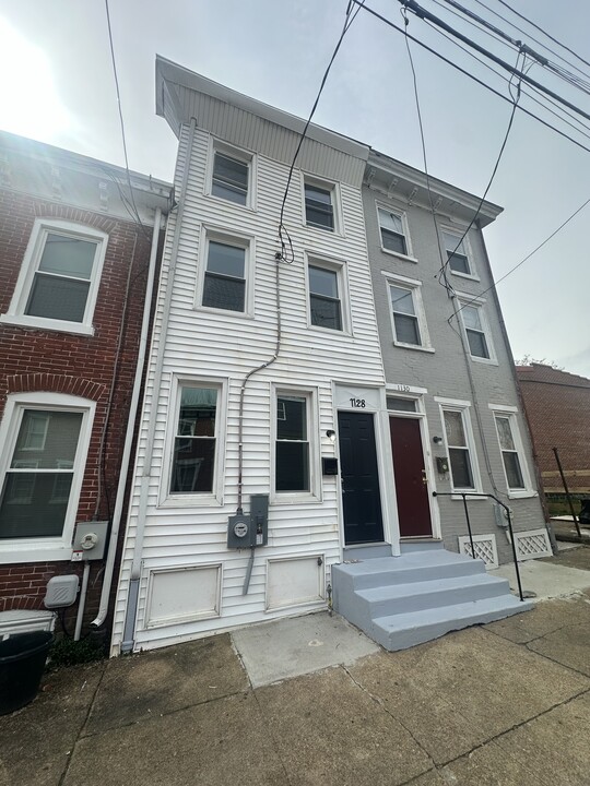 1128 W 3rd St in Wilmington, DE - Building Photo