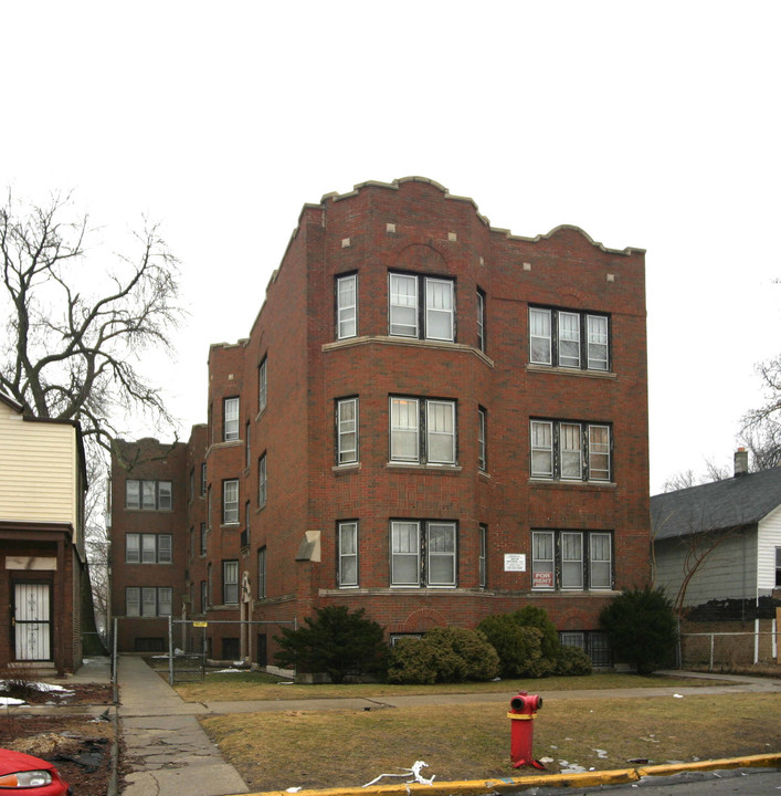 7933 S Woodlawn Ave in Chicago, IL - Foto de edificio