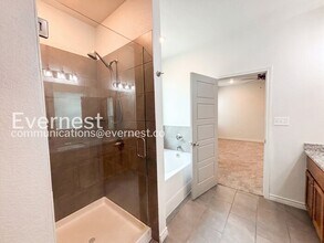 2204 Hornbeam St in Temple, TX - Building Photo - Building Photo