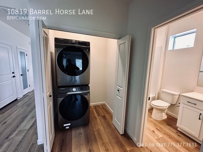 10819 Barrel Horse Ln in Reno, NV - Building Photo - Building Photo
