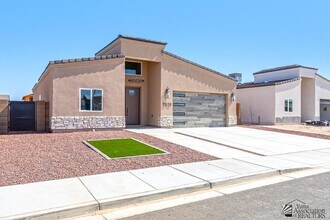 7870 E 35th Pl in Yuma, AZ - Building Photo - Building Photo