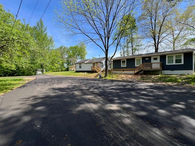 104 Wilson Ct in Clarksville, TN - Building Photo - Building Photo