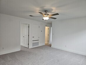 432 Bristlecone Bnd in Liberty Hill, TX - Building Photo - Building Photo