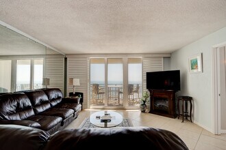915 Ocean Shore Blvd, Unit 701 in Ormond Beach, FL - Building Photo - Building Photo