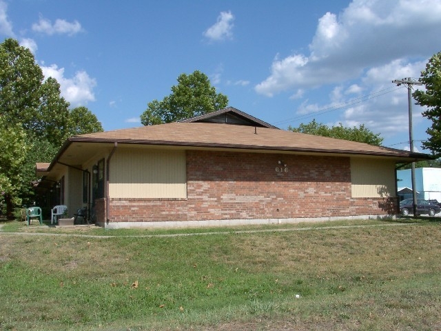 Crown Heights Apartments in Springfield, MO - Building Photo - Building Photo