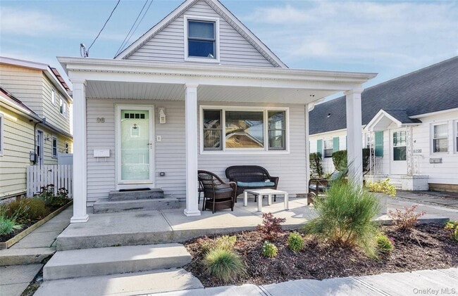 96 Coronado St in Atlantic Beach, NY - Building Photo - Building Photo