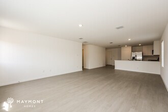 1059 Neyland Dr in Ennis, TX - Building Photo - Building Photo