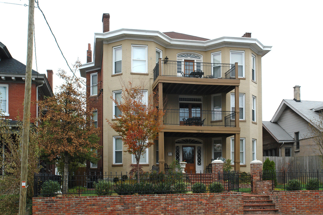 1231 Bardstown Rd in Louisville, KY - Foto de edificio