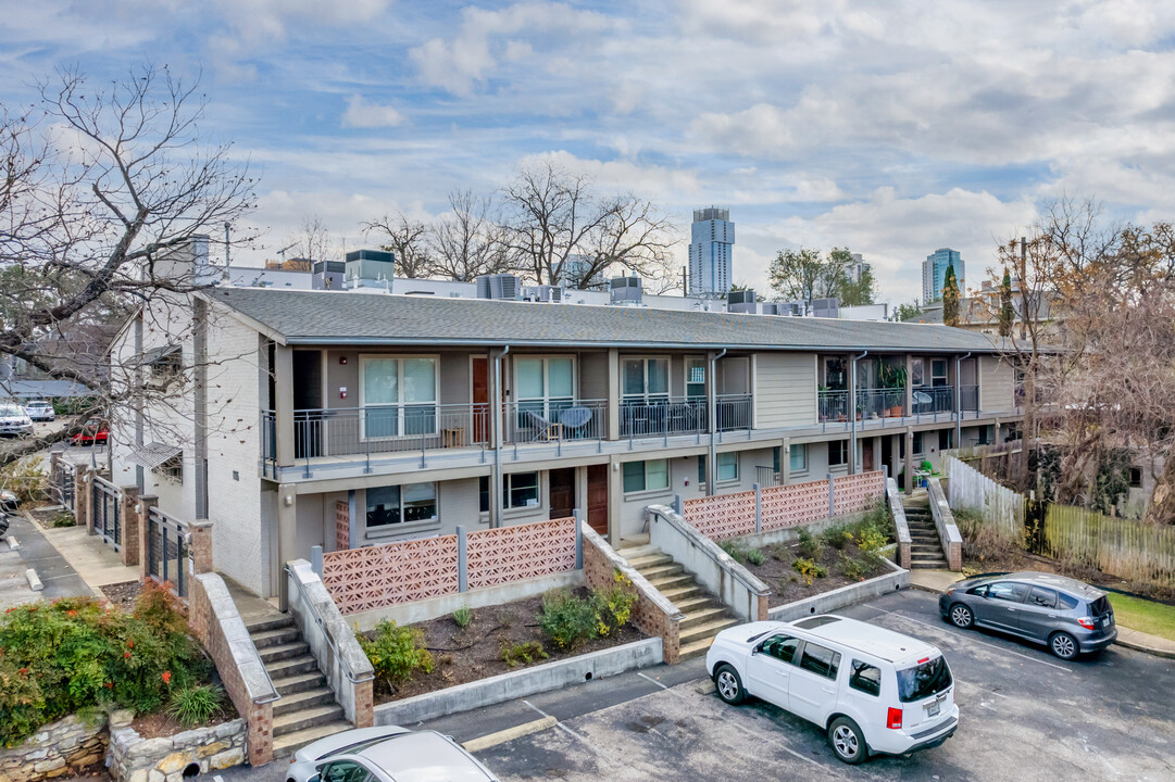 911 Blanco St in Austin, TX - Foto de edificio