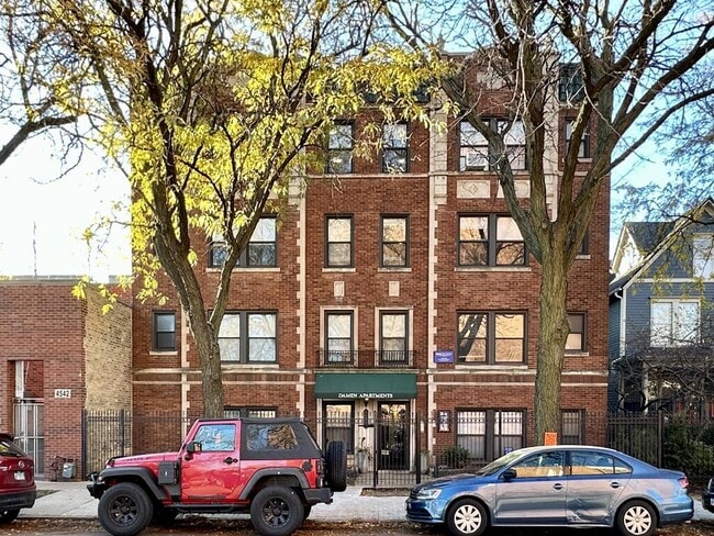 property at 4551 N Damen