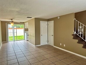 1600 S Palmetto Ave in South Daytona, FL - Building Photo - Building Photo