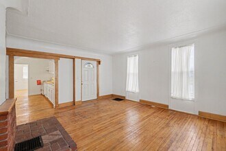 8009 E Bristol Rd in Davison, MI - Building Photo - Building Photo