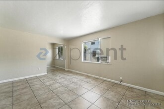 151 W 18th St in Merced, CA - Building Photo - Building Photo