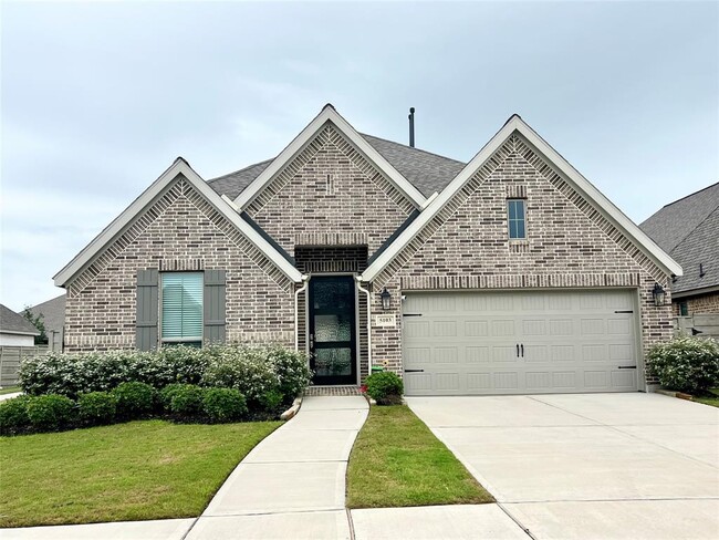 property at 5103 Walnut Grv Ln