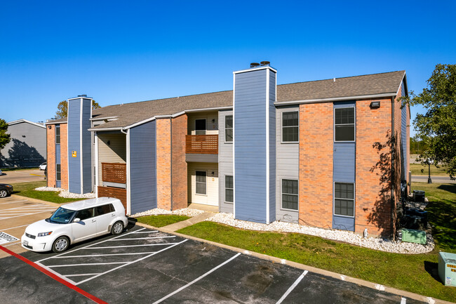 23 Hundred Apartments in Sherman, TX - Building Photo - Building Photo