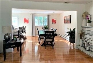 15 Sycamore Rd in Wakefield, MA - Building Photo - Building Photo