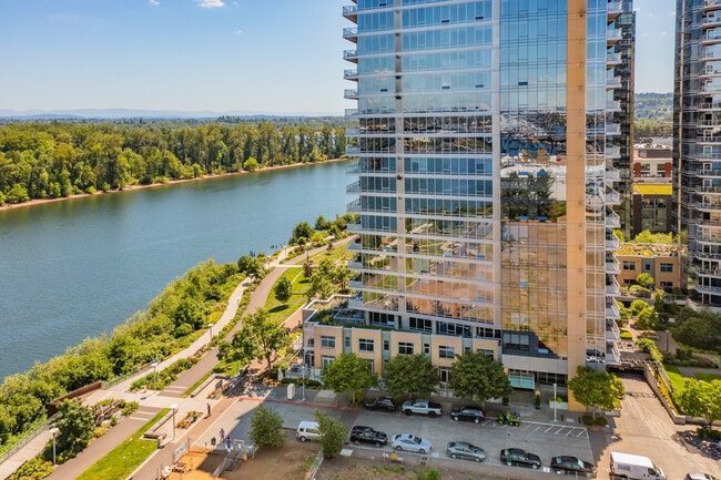 property at 844 S Curry St