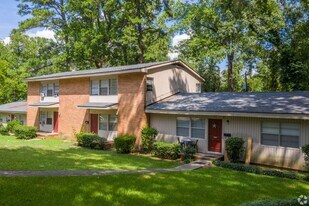 225 Ridgewood Ave in Macon, GA - Building Photo