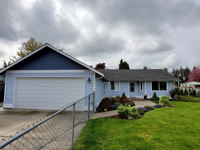property at 2002 4th St SE