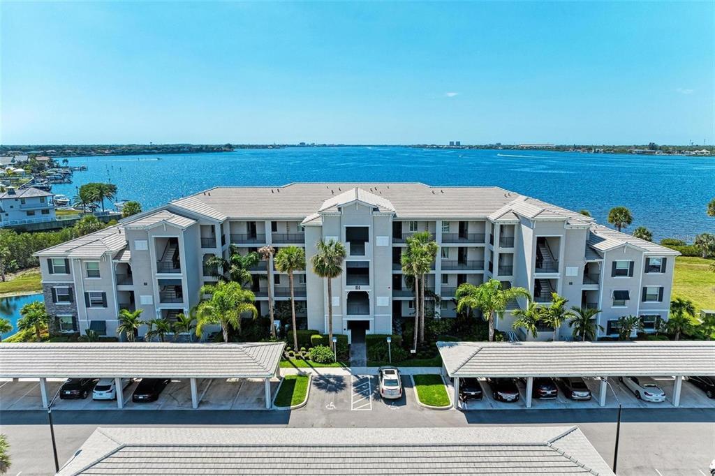 850 Tidewater Shores Loop in Bradenton, FL - Building Photo