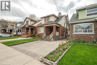 266 Graham Ave S in Hamilton, ON - Building Photo - Building Photo