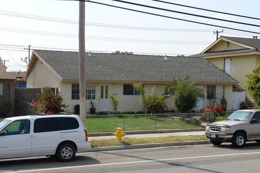 4747-4751 Olds Rd in Oxnard, CA - Building Photo