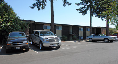 The View Apartments in Seattle, WA - Building Photo - Building Photo