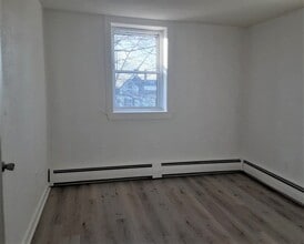 143 Groveland St in Haverhill, MA - Building Photo - Building Photo