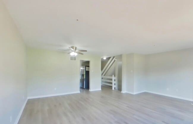 property at 1512 Cumberland Ct