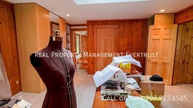 2 Davcarley Rd in Cape Elizabeth, ME - Building Photo - Building Photo